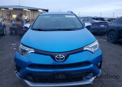 2016 Toyota Rav4 Se из США, поврежденный, VIN JTMJFREV2GD179172